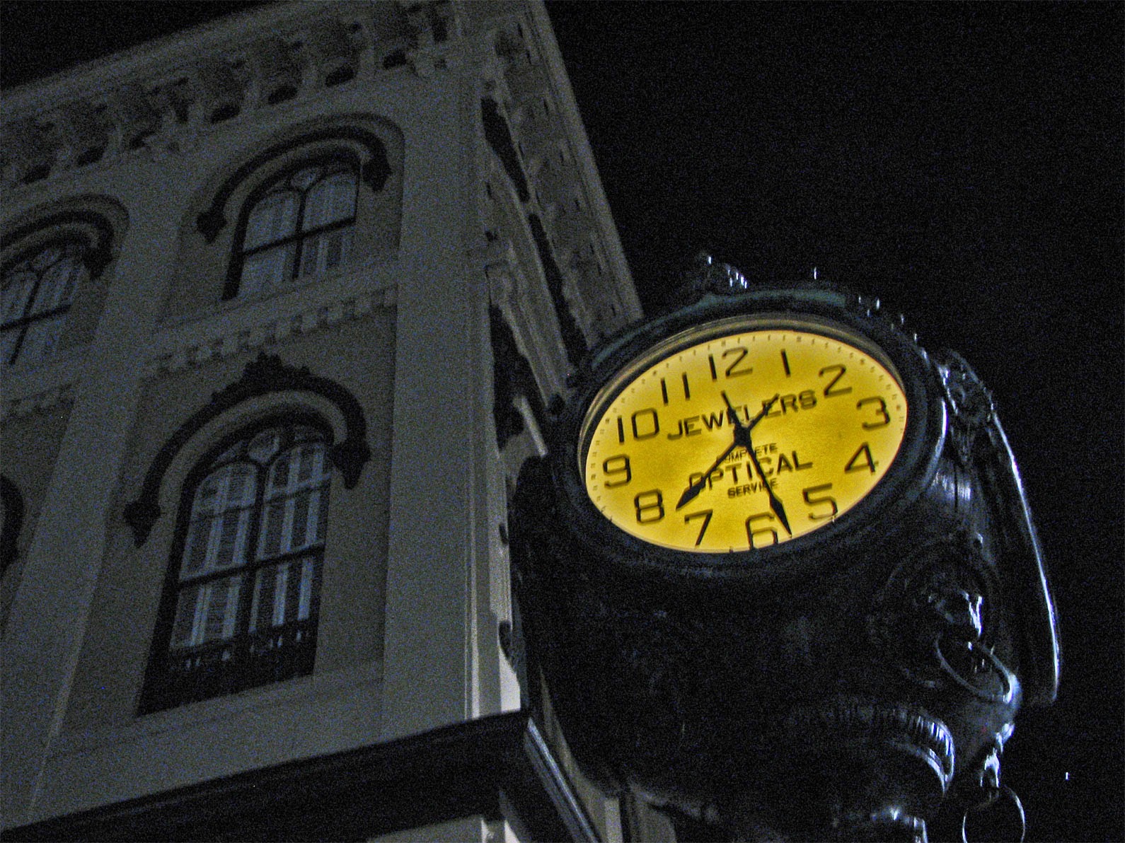 Reminder Clocks back one hour tonight!