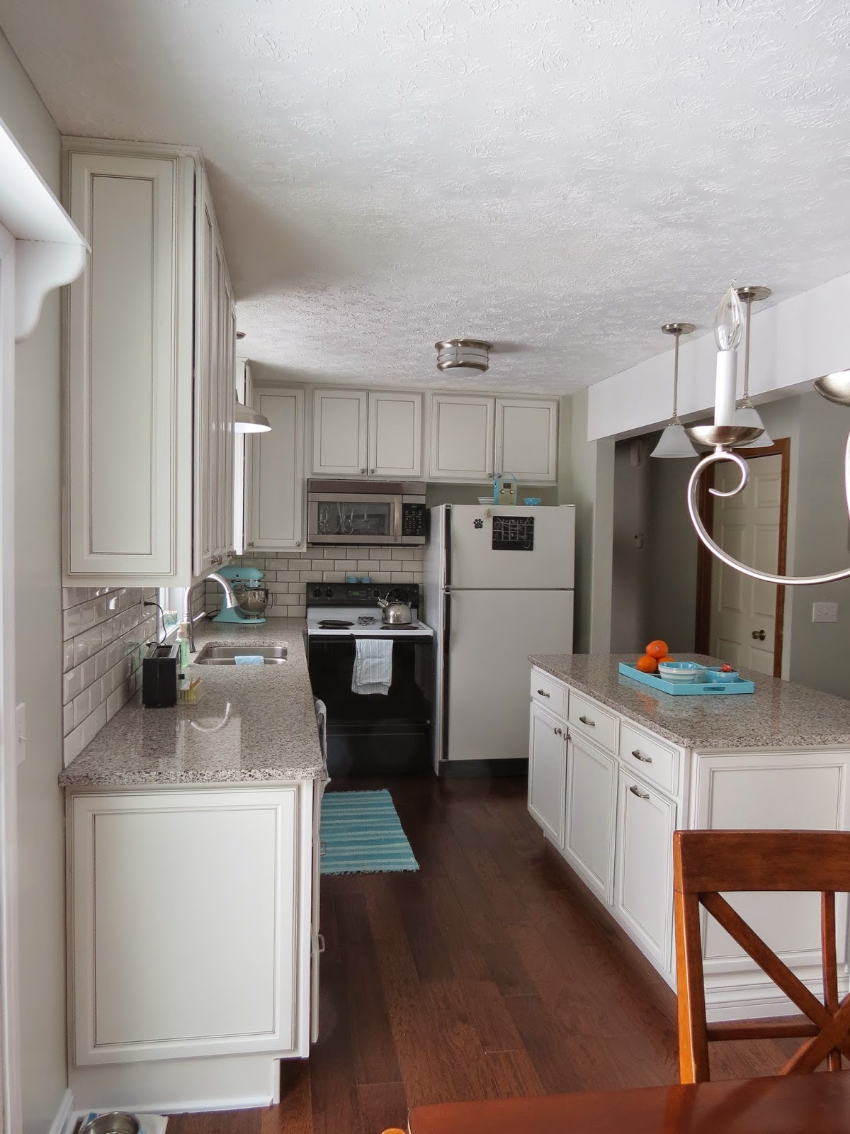 Mennonite Mama: The new kitchen