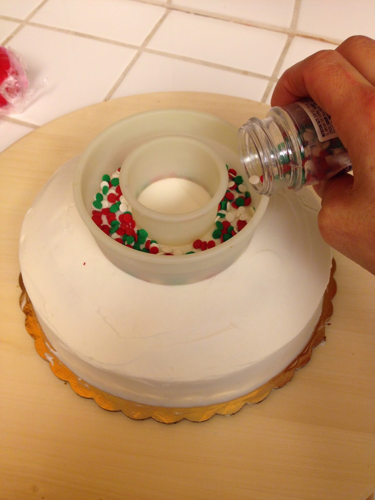 Cute &amp; EASY Christmas Cake!