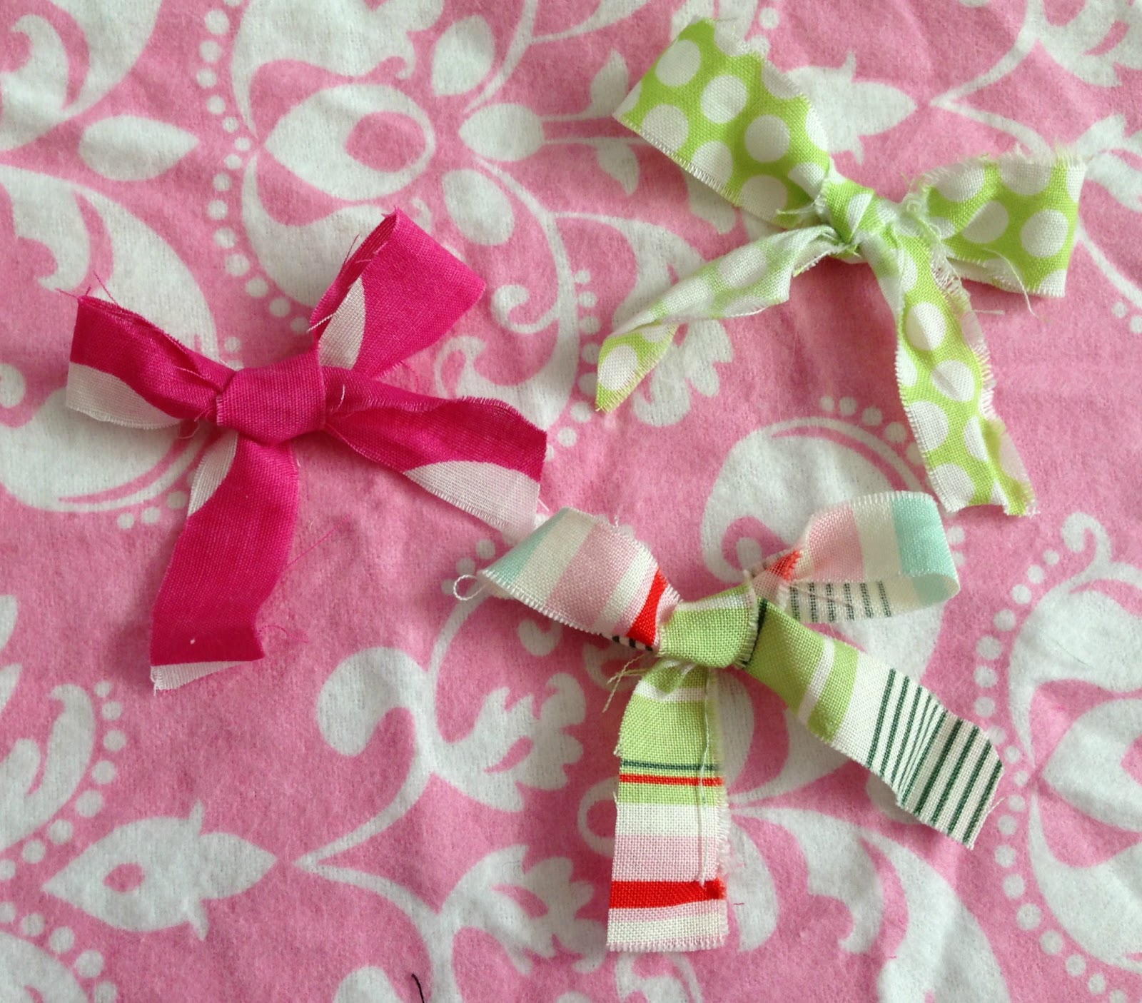 R & R The Bow Garland (tutorial)