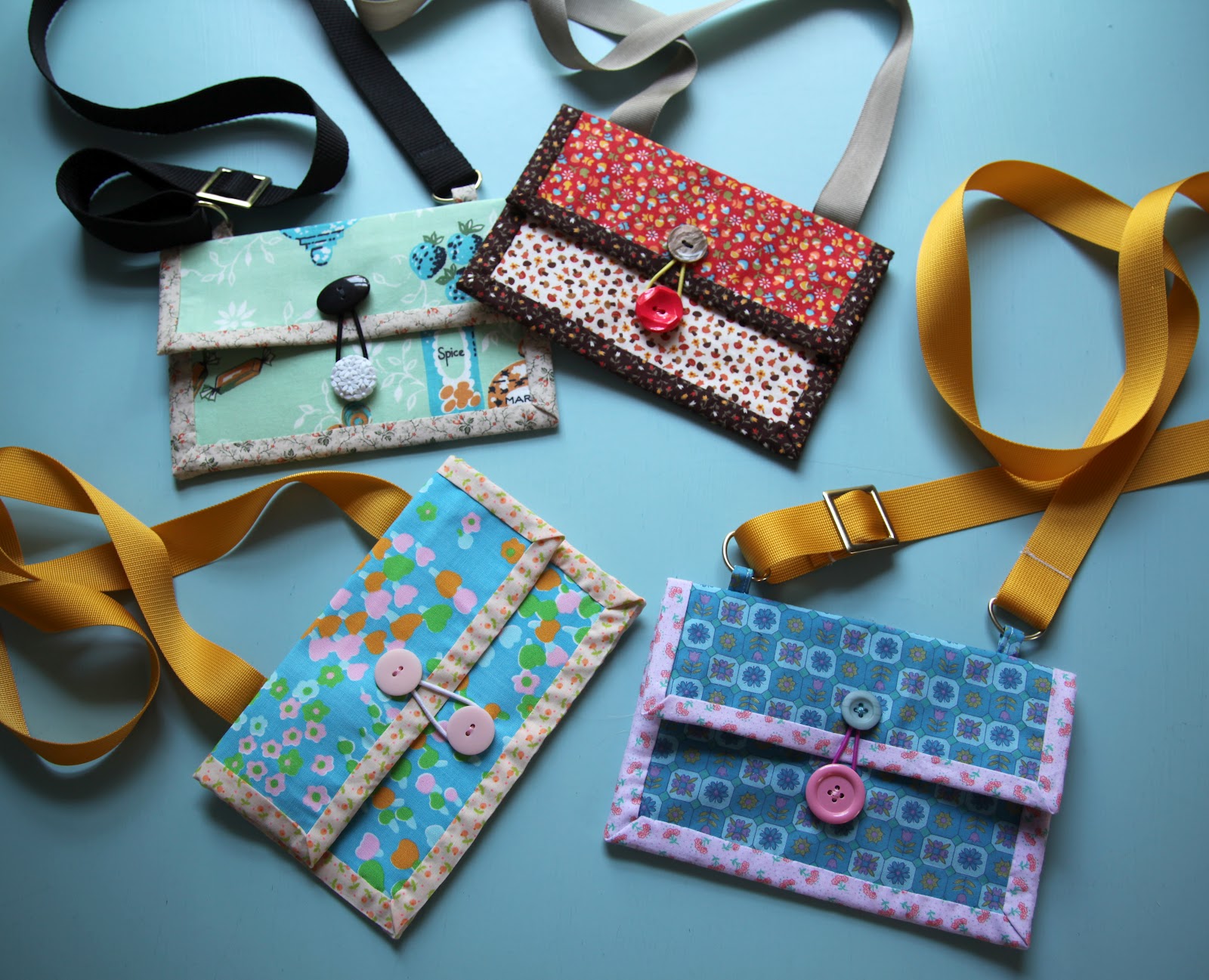 Green Bag Lady Tutorial + Freebie = Travel Fun!