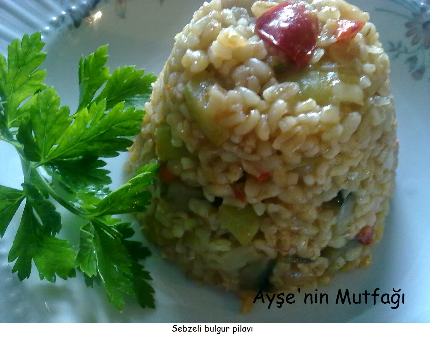 Patlıcanlı Bulgur Pilavı Tarifi – Pilav Tarifleri Patlıcanlı Bulgur Pilavı Tarifi – Pilav Tarifleri