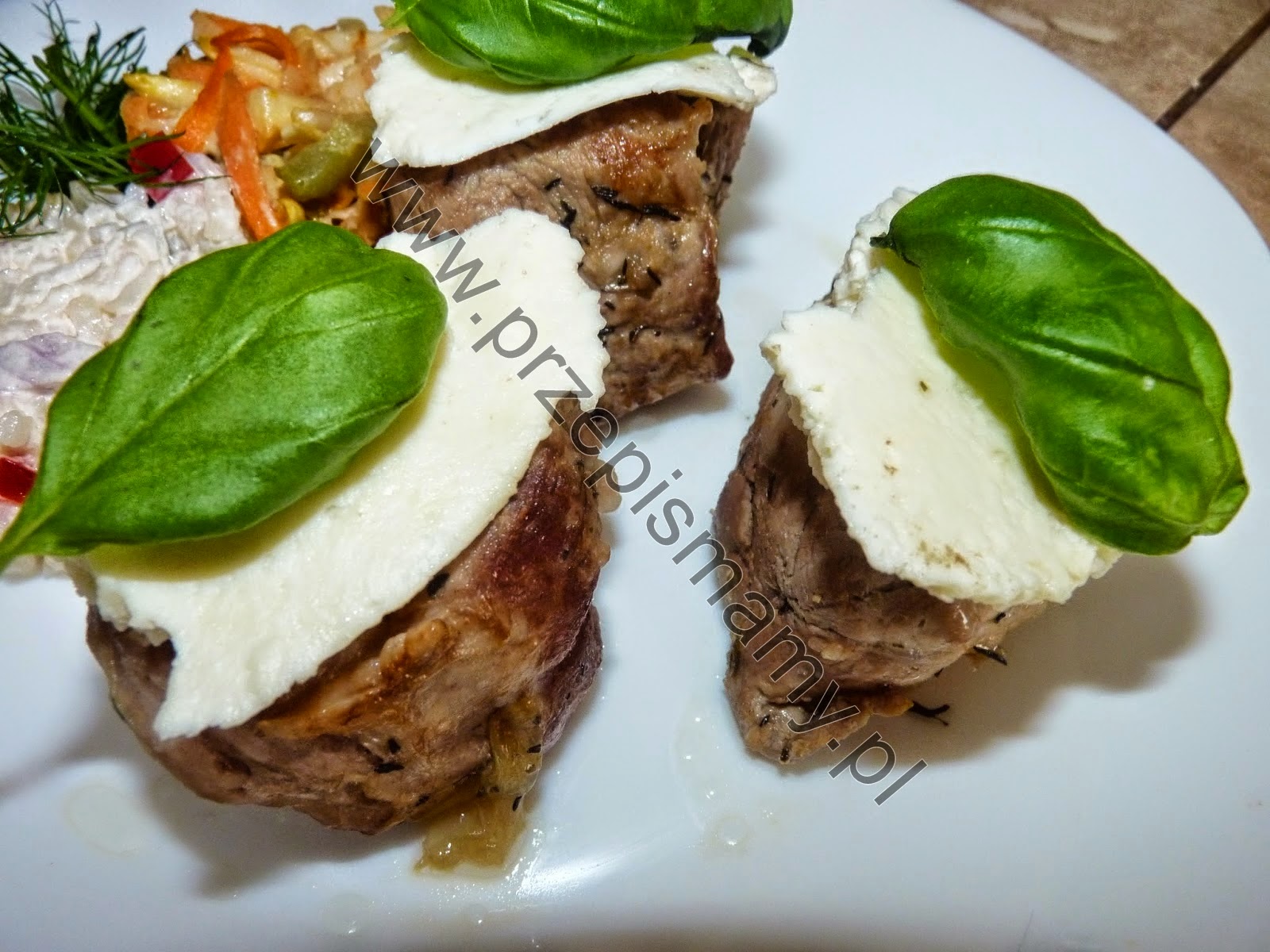 Polędwiczki z mozzarellą Polędwiczki z mozzarellą