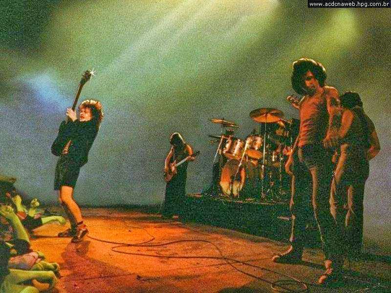 AC / DC