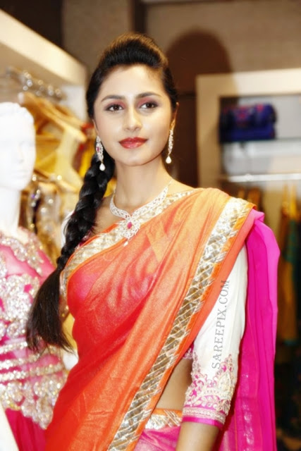 Model-bridal-half-saree-Neerus-wedding-collection Model-designer-bridal-half-saree-Neerus-wedding-collection