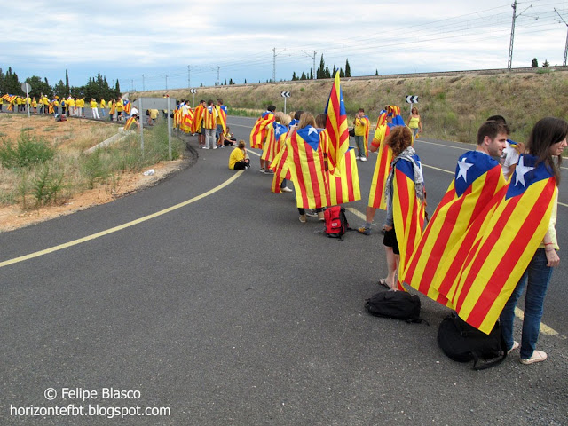 Via Catalana cap a la Independència a les Terres de l'Ebre Via Catalana cap a la Independència a les Terres de l'Ebre