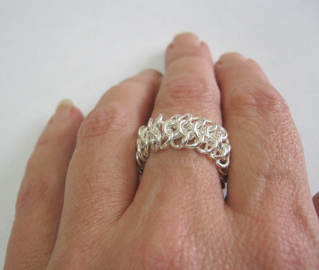 The Alchemists Vessel: Chainmaille Ring Tutorial