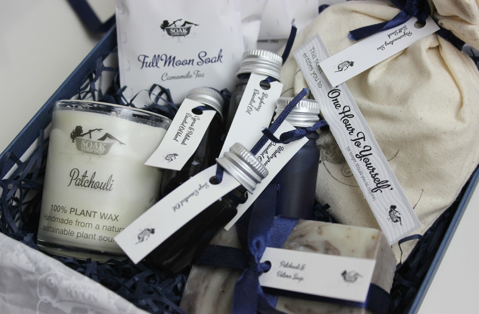SOAK Yourself Full Moon Bath Ritual Recipe Kit A picture of SOAK Yourself Full Moon Bath Ritual Recipe Kit
