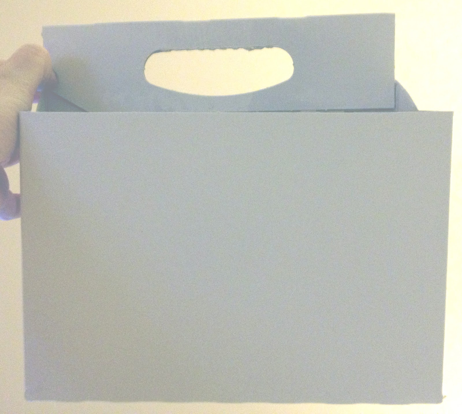 Gotta Love DIY Gotta Love FREE DIY Spray Paint Caddy!