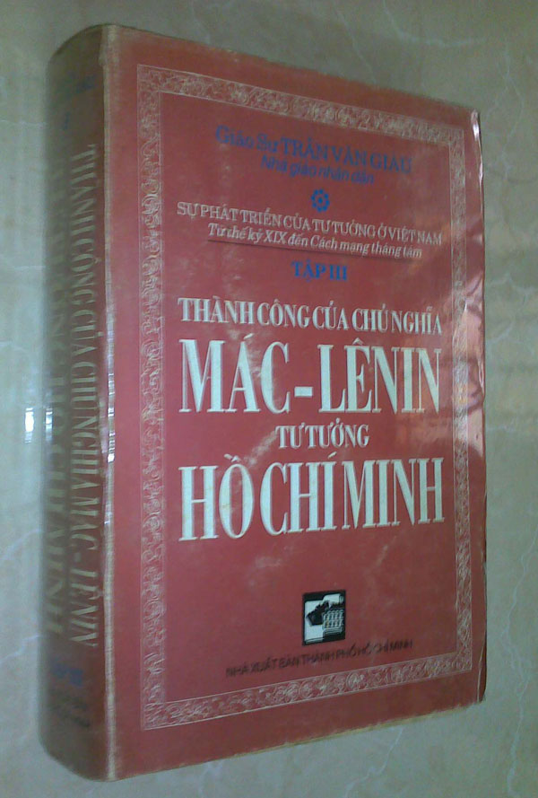 Sách Trần Văn Giàu