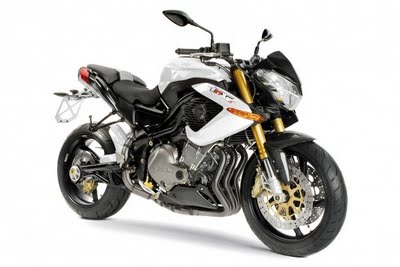 2011 Benelli Cafe Racer 1130 Withe angle2 588x392.jpg