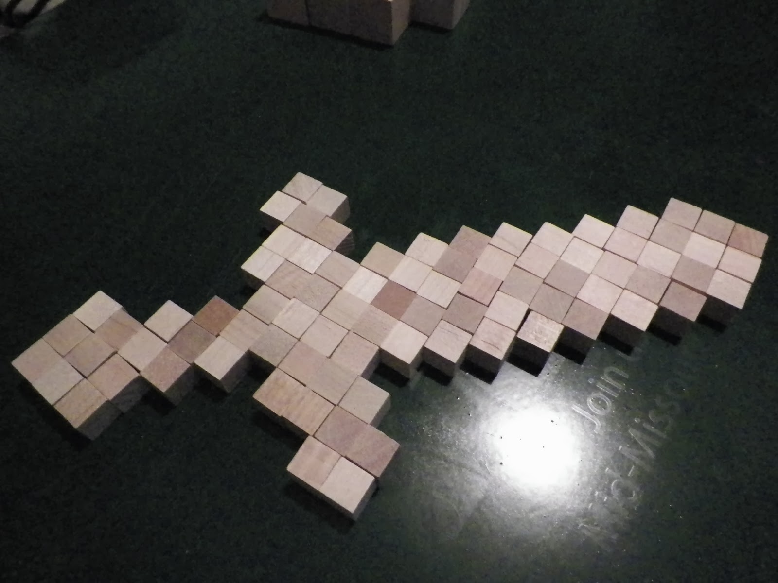 Minecraft wooden sword tutorial. Copyright Cassie's Creative Crafts Minecraft wooden sword tutorial. Copyright Cassie's Creative Crafts