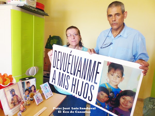 Piden al Gobierno de Canarias que les devuelvan a sus hijos, Arucas Piden al Gobierno de Canarias que les devuelvan a sus hijos, Arucas
