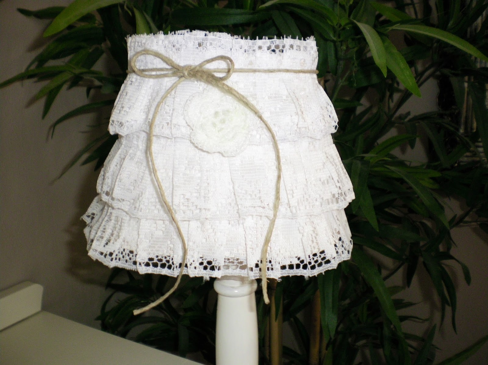 Junkstyle : pimpade lampor i shabby chic .