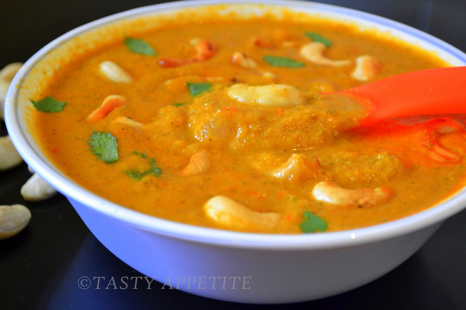 Cashew Masala / Creamy Cashew Curry