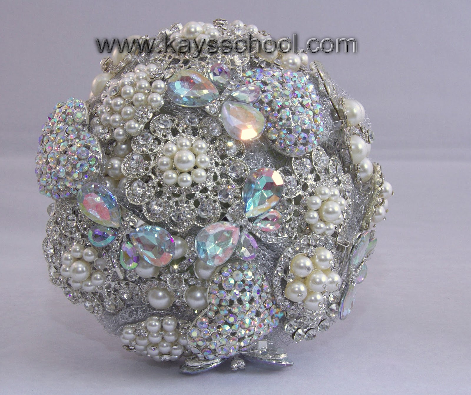 Kay's Flower School & Brooch Bouquet Training How you can make your
