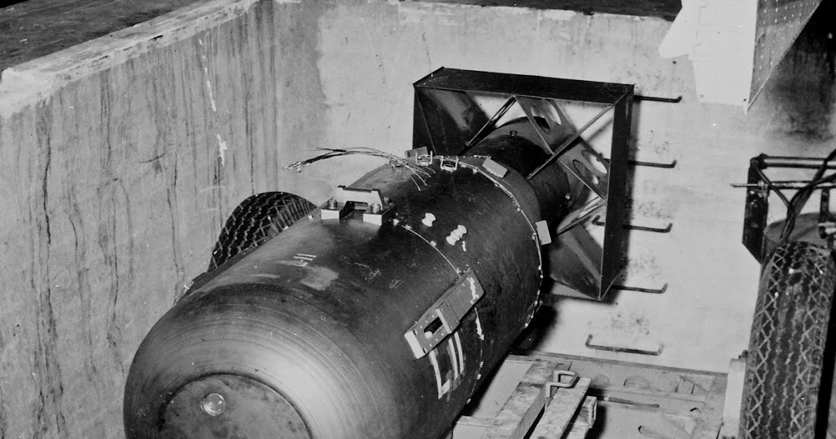 ATOMICANNIHILATION 1945 Hiroshima bomb 'Little Boy'