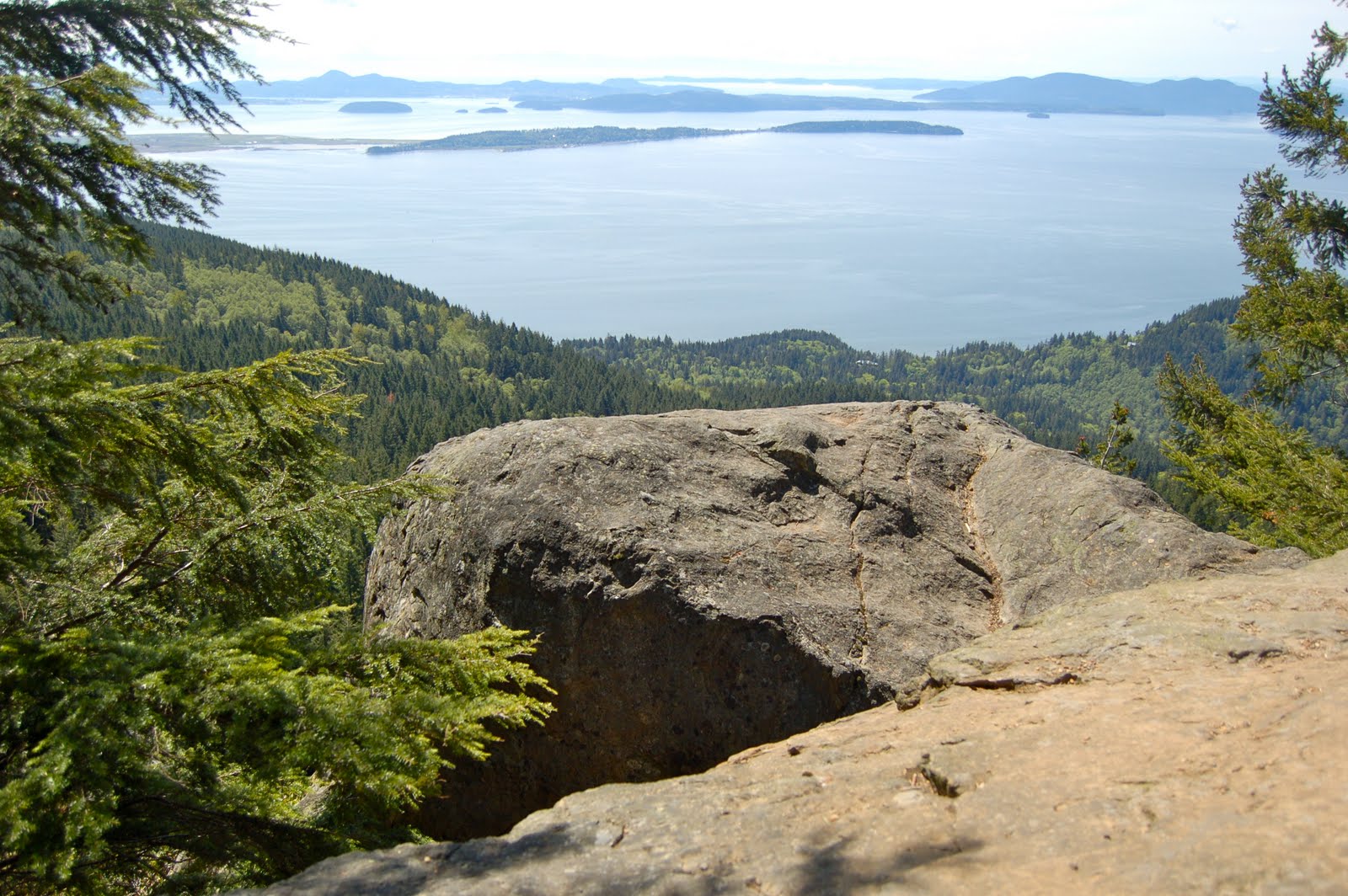 runvemrun in Hawaii Oyster Dome Hike