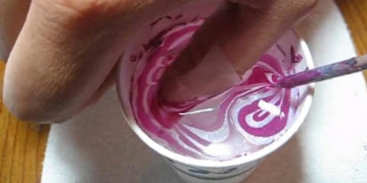 Tips dan Tutorial Cara Merias Kuku Water Marble Nail Art Water Marble Nail Art