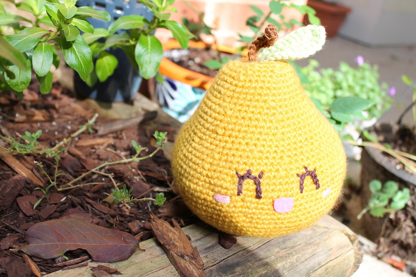 Amigurumi Food: Big Happy Pear Amigurumi!!