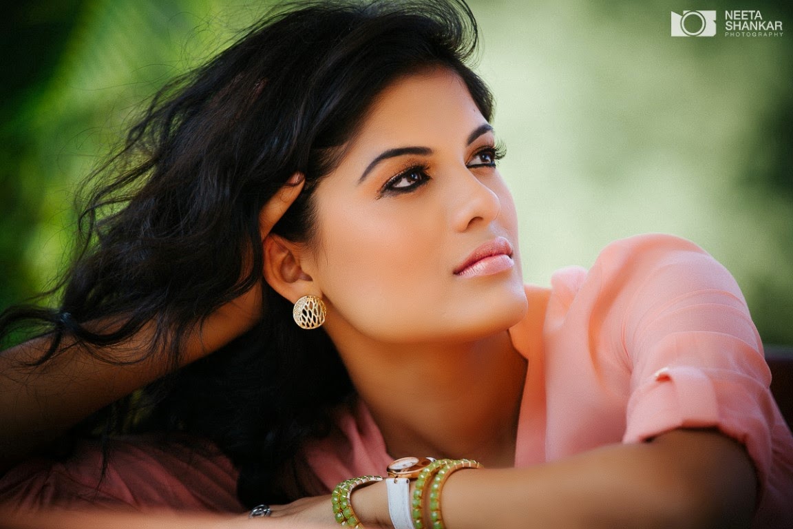 Asha Bhatt 2015 New Wallpapers and Photos 2015 Asha Bhatt 2015 New Wallpapers and Photos 2015