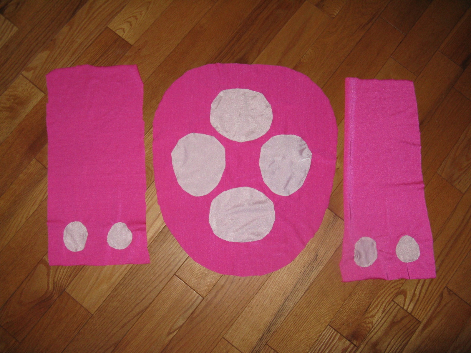 Confessions of a Costumeholic / Confessions d'une Costumeholique