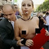 Trabajadoras sexuales realizan "tetazo" frente al Parlamento argentino