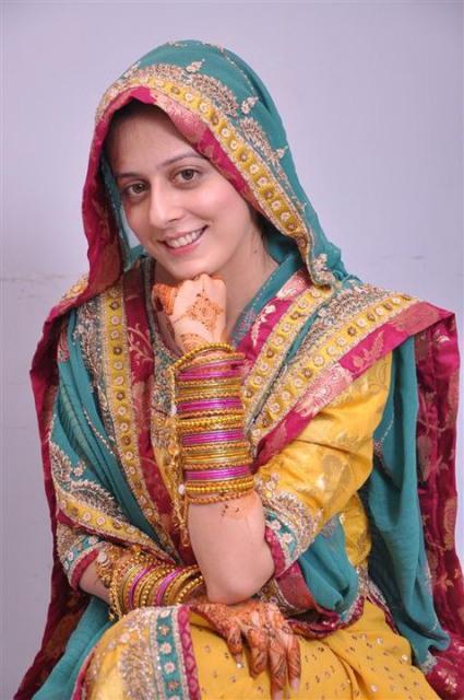 Embroidery-Mehndi-Dress