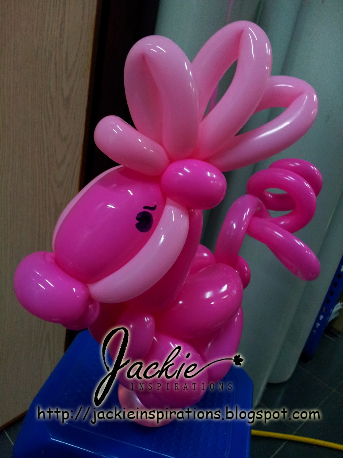 Balloon decorations for weddings, birthday parties, balloon sculptures