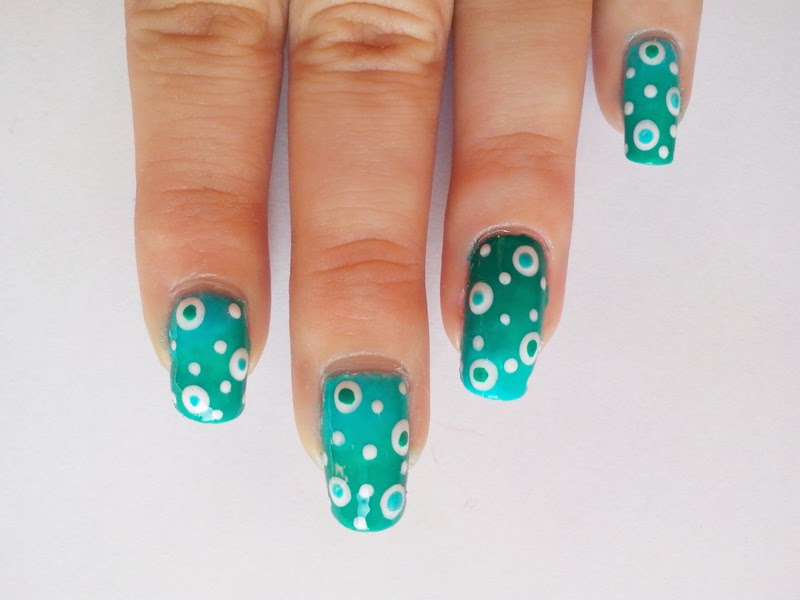 31DC2014 Day 4: GREEN Nails