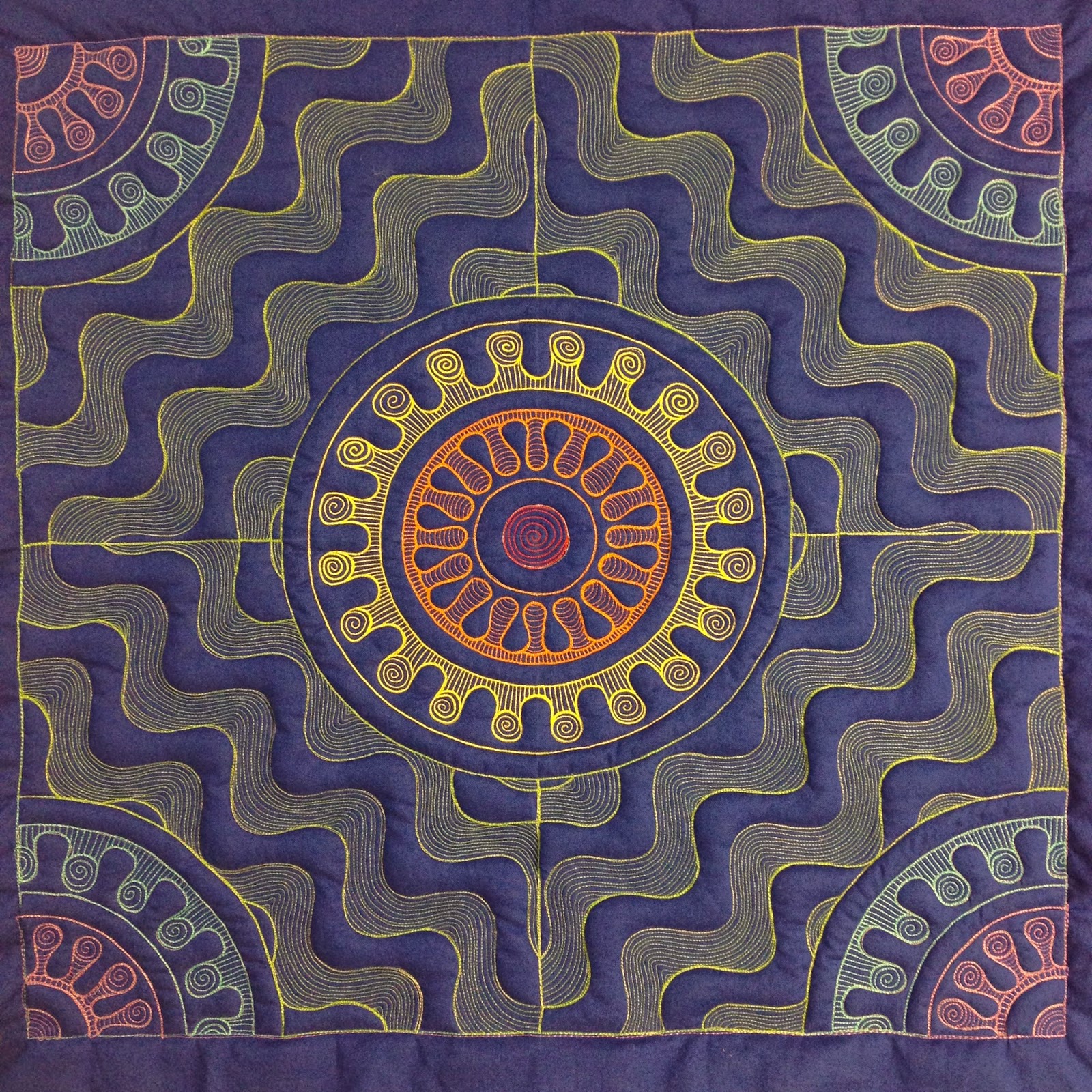 The Free Motion Quilting Project 40. Quilt Circles & Echoes in a House