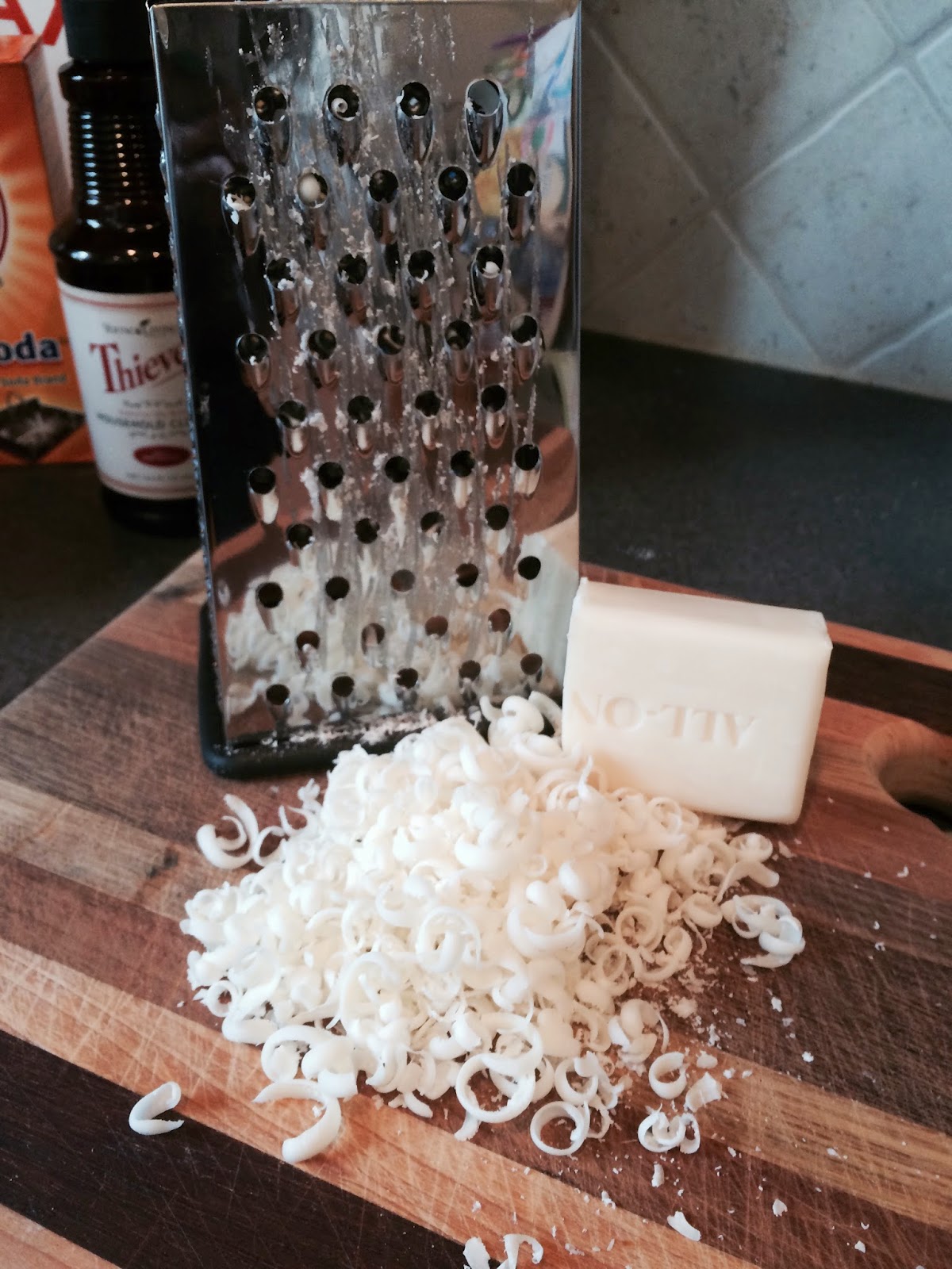 Wellness with Young Living Essential Oils 5 Gallon Bucket of Laundry