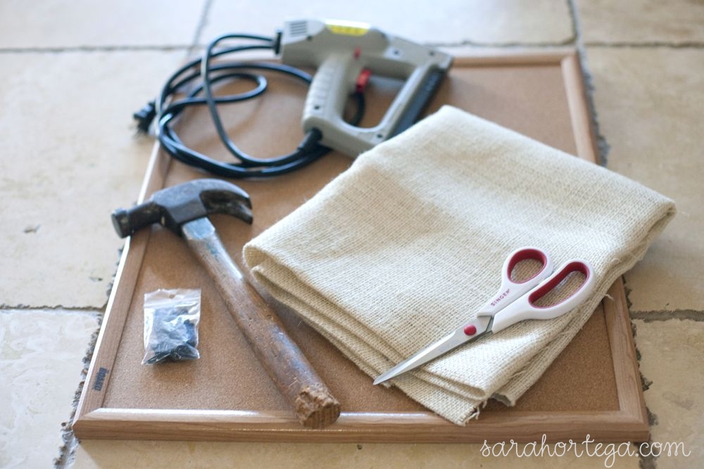 diy {burlap cork board}