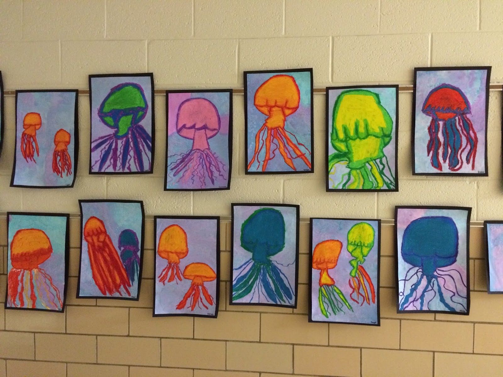 WHAT'S HAPPENING IN THE ART ROOM?? 4th Grade Jelly Fish