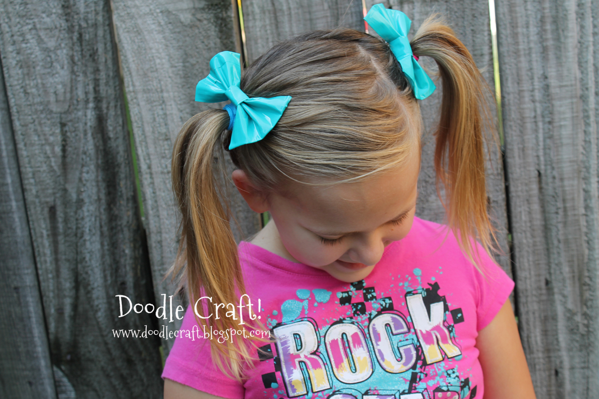 http://4.bp.blogspot.com/-949qSeMNwaw/UD9yF1IF5DI/AAAAAAAAMUo/mI9ywM5ONyQ/s1600/pigtails+and+duct+tape+bows+1.jpg