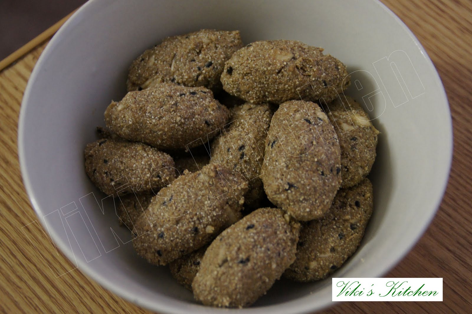 Viki 's Kitchen Pearl millet candy (Kambu urundai)