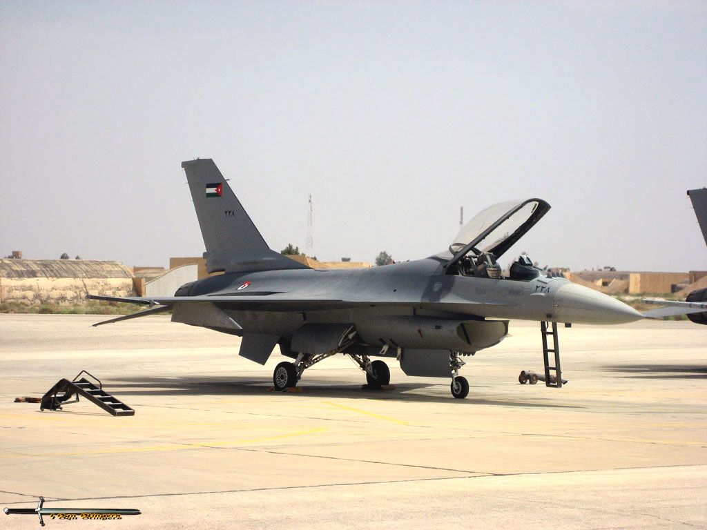 [Imagen: F-16A%2BJordania_4.jpg]