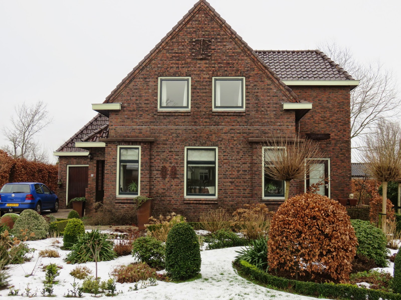 Architecten provincie groningen: amsterdamse schoolstijl in groningen