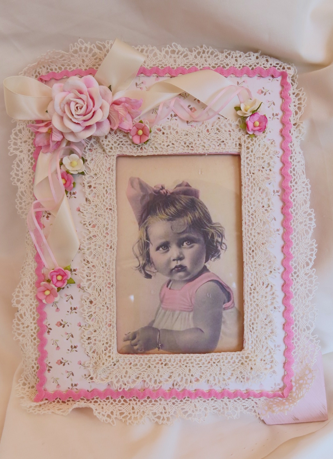 Martica Designs Little Girl Shabby Chic Frame