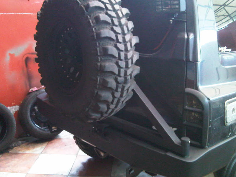 Aksesoris mobil variasi Suzuki Jimny Katana title=