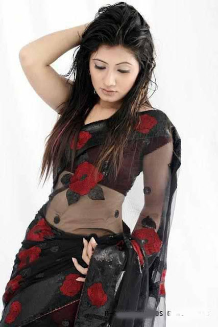 Desi girl black saree Beautiful picture