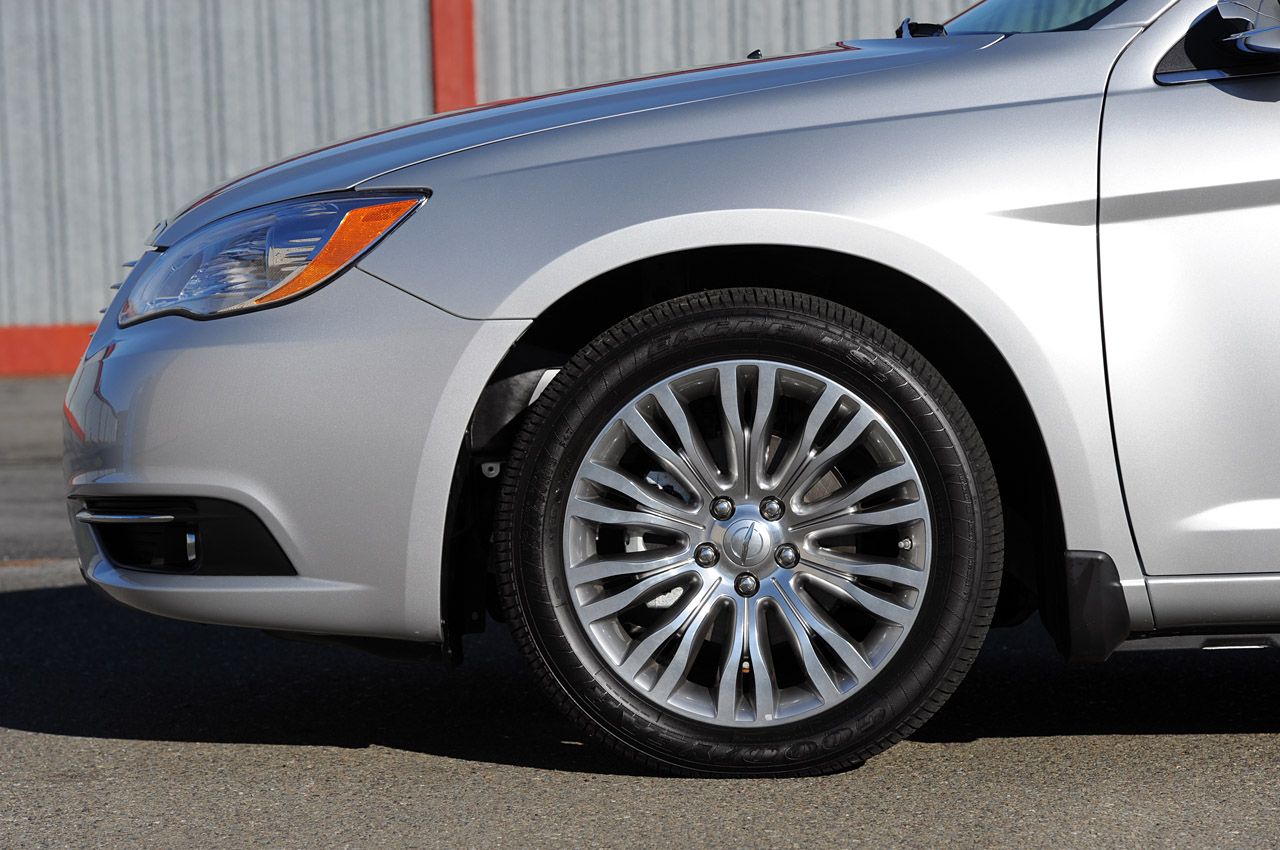 2014 Chrysler 200 to set design tone for brand 2014 Chrysler 200 to set design tone for brand