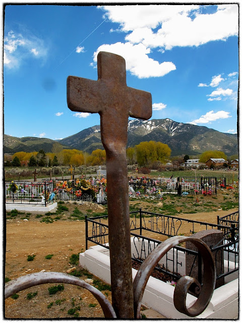 Graveyard, Taos