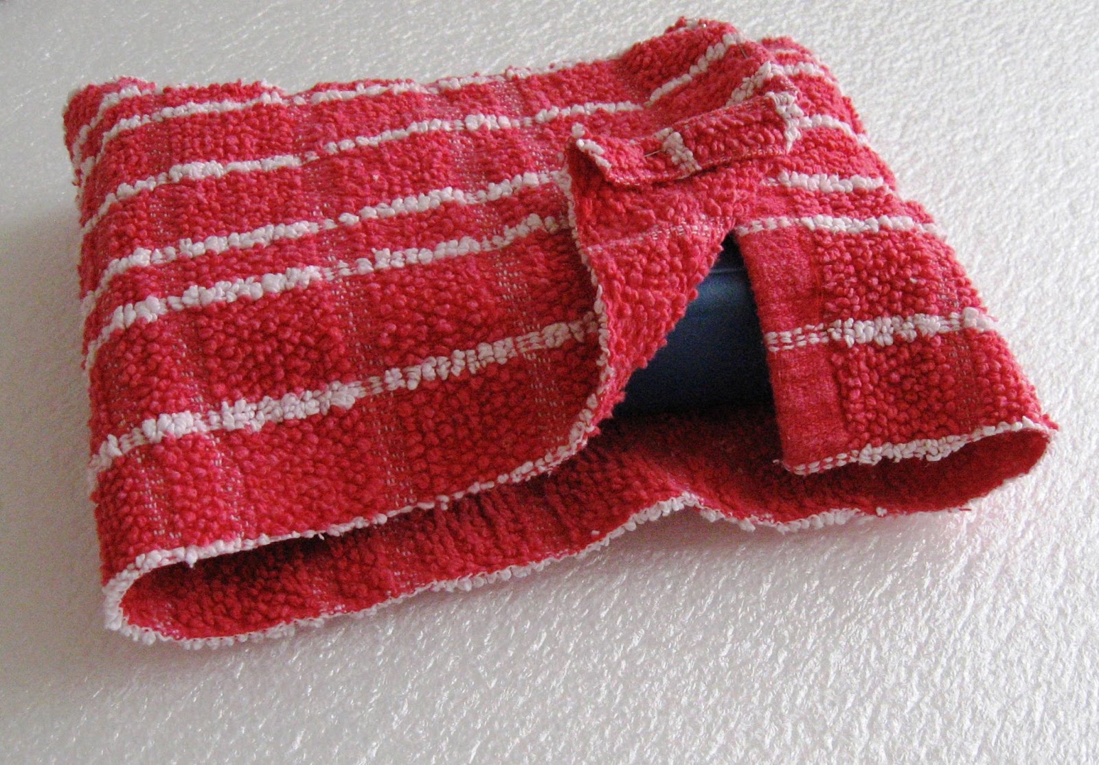 A Cheery Chicken IcePack Bed Coolers