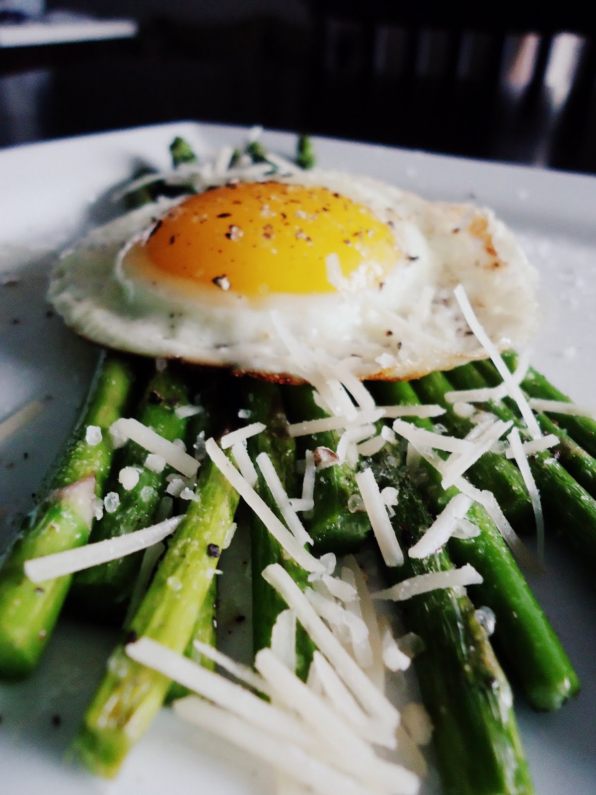 Foodie & Fabulous Parmesan Asparagus with Fried Eggs