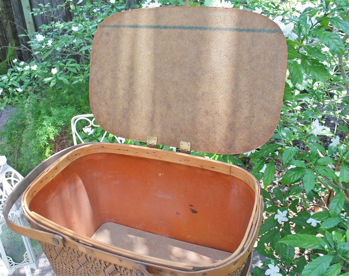 The Polka Dot Closet How To Sew A Picnic Basket Liner