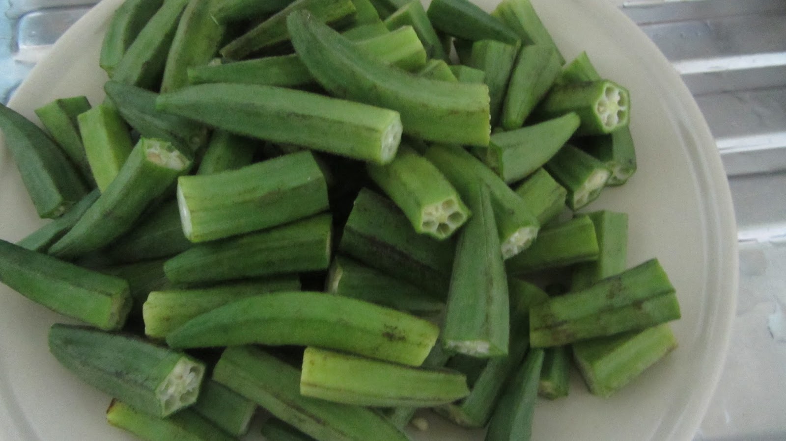 Easy Cooking Bamya (okra in afghan style)