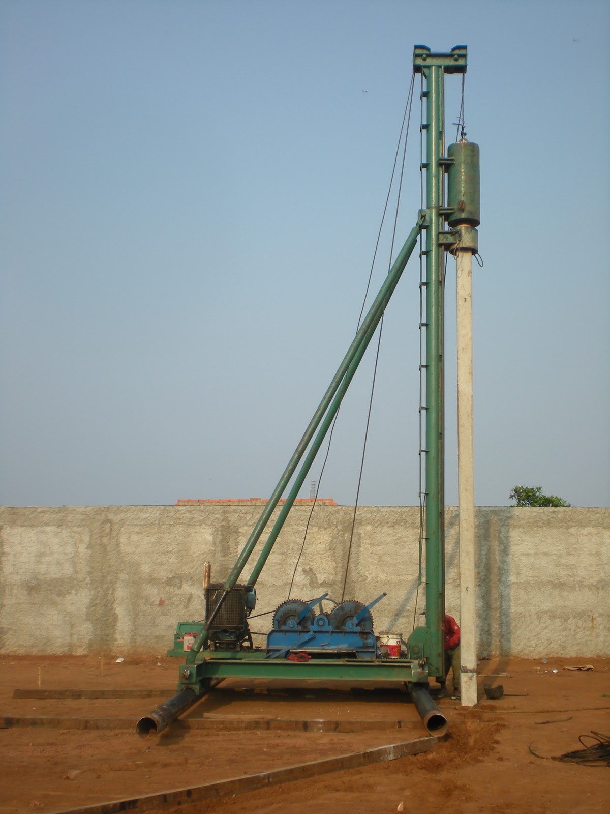 tiang pancang mini pile Alat Pancang Drop Hammer