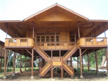 Rumah Khas Minahasa / Minahasa House: Rumah Minahasa