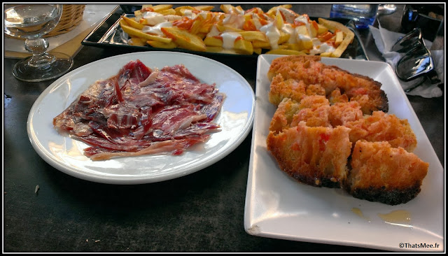 Séville Cava del Europa restaurant tapas jamon iberico pan y tomato